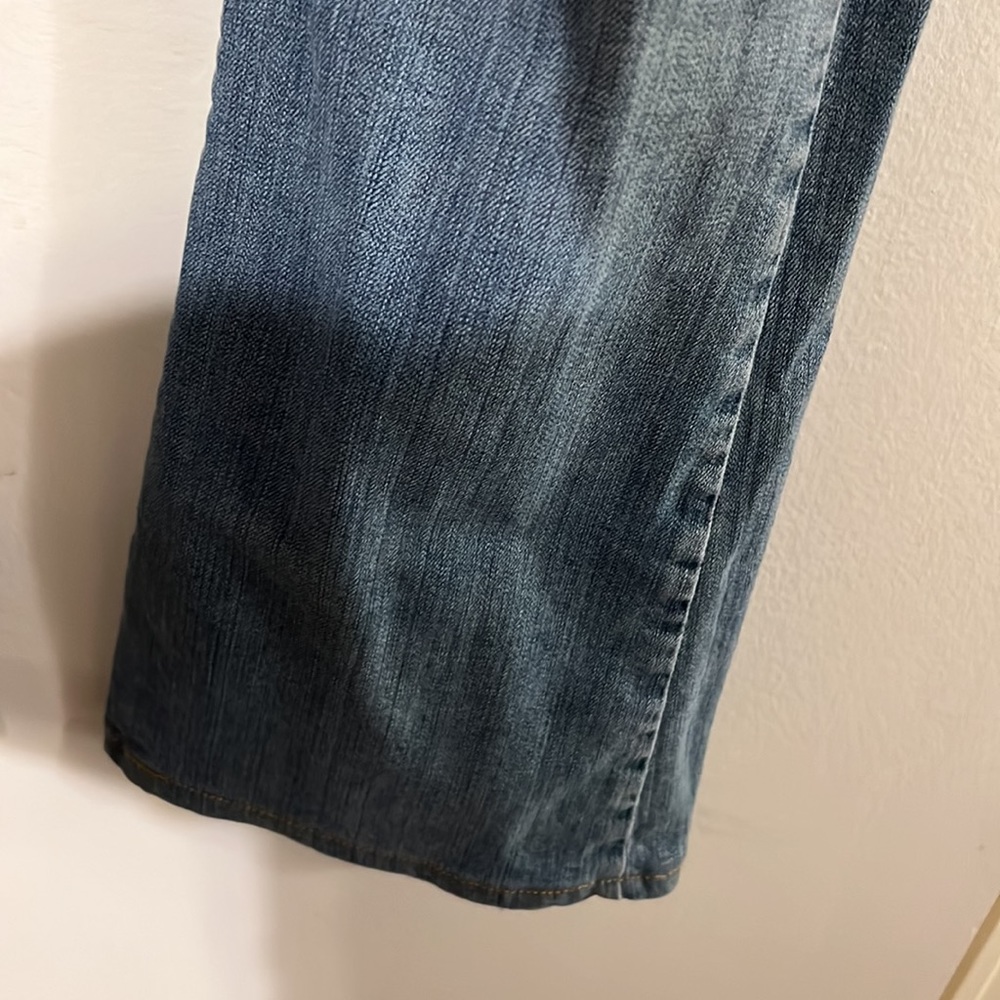 Lucky Brand well loved jeans - Picture 4 of 11